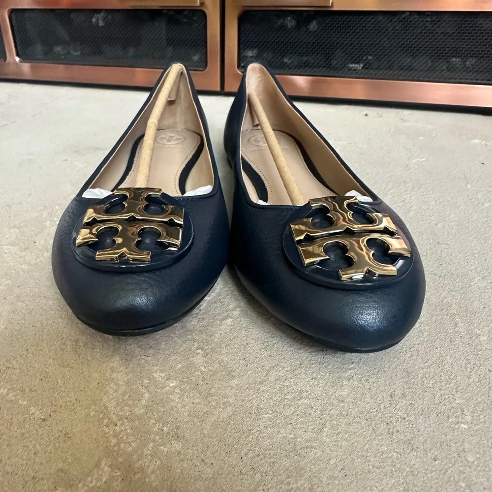 NIB Tory Burch Claire Ballet Flats in Tumbled Navy - Picture 2 of 7
